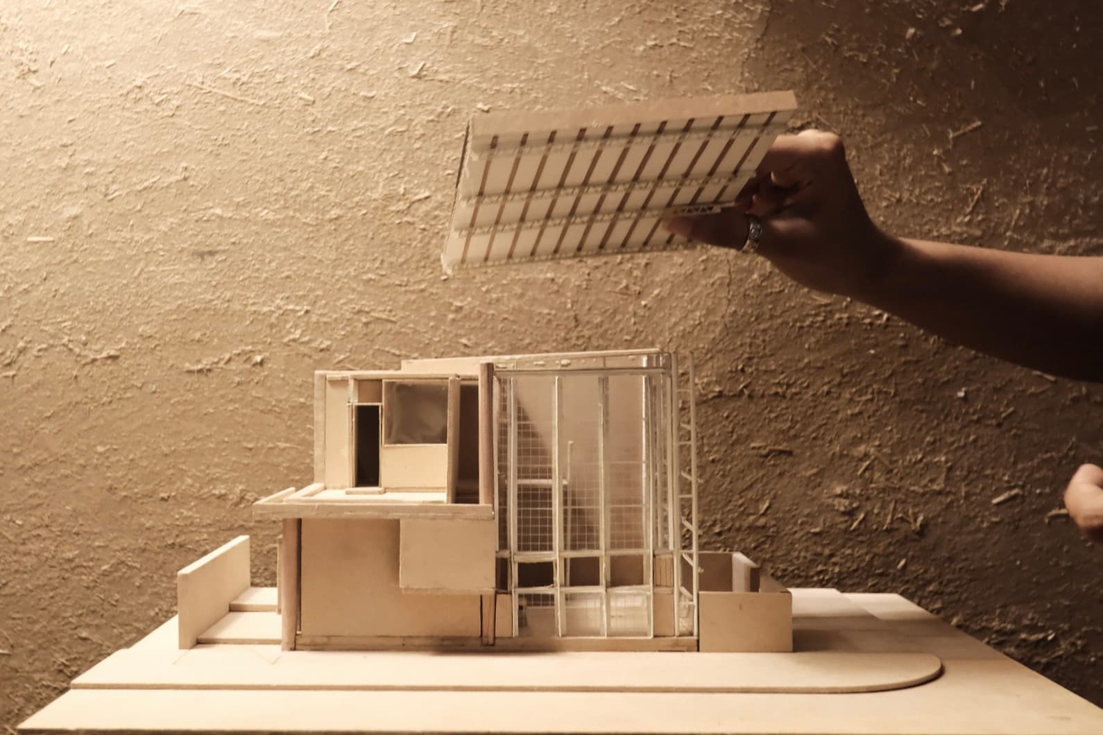 DBH - Model Photo 02